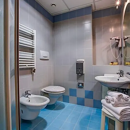 Europa Hotel 3*