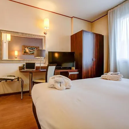 Europa 3*